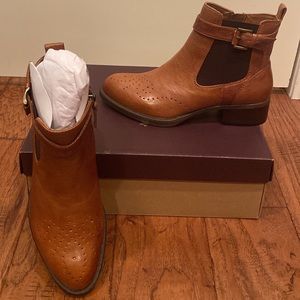 Johnston Murphy Jeanette Booties NIB 7.5